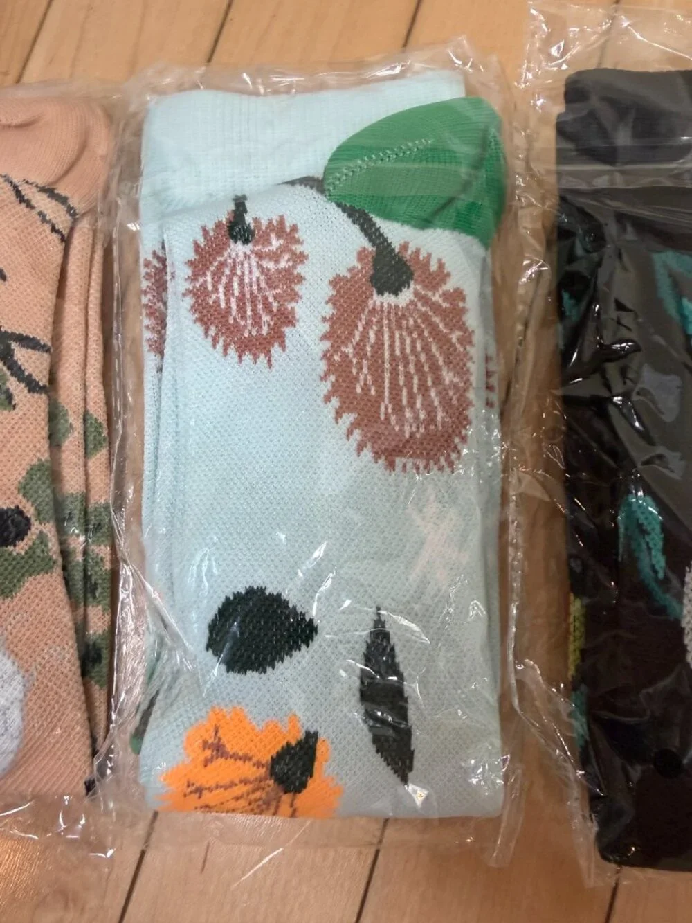 Floral Pattern Knee High Compression Socks Set of 3 New NWT Size S/M
